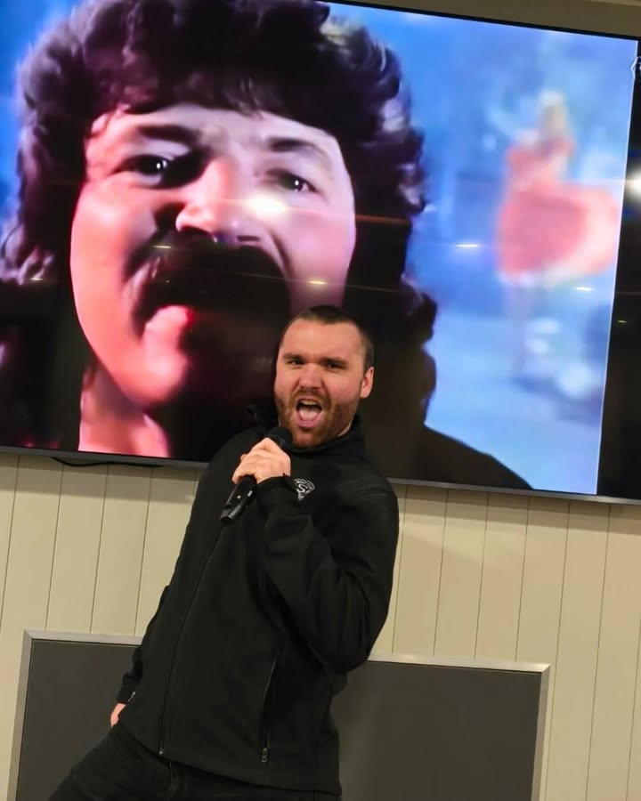 Featured image for “Jerry’s Karaoke Night Returns to Singleton Golf Club: Sing Your Heart Out this Saturday!”