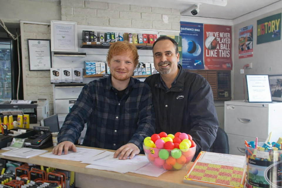 Featured image for “Ed Sheeran Loves His Little Country Golf Clubs”