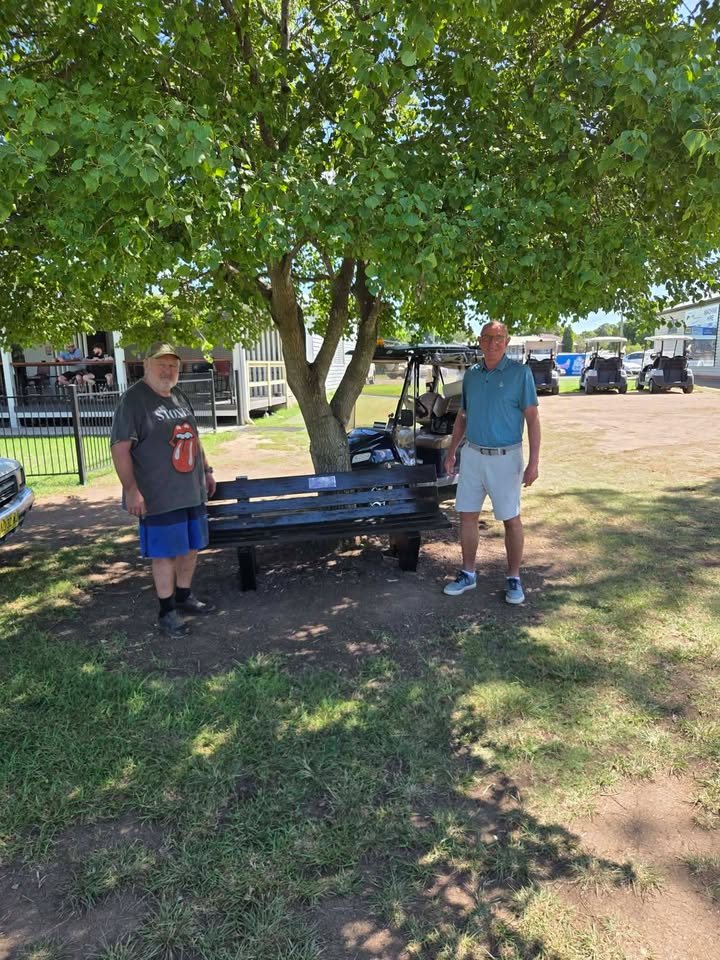 Featured image for “Memorial Chair Refurbished at Singleton Golf Club”