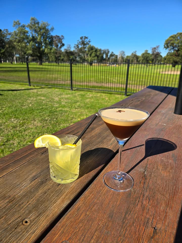 Featured image for “Friends Trivia Cocktails at Singleton Golf Club – $12 Each”