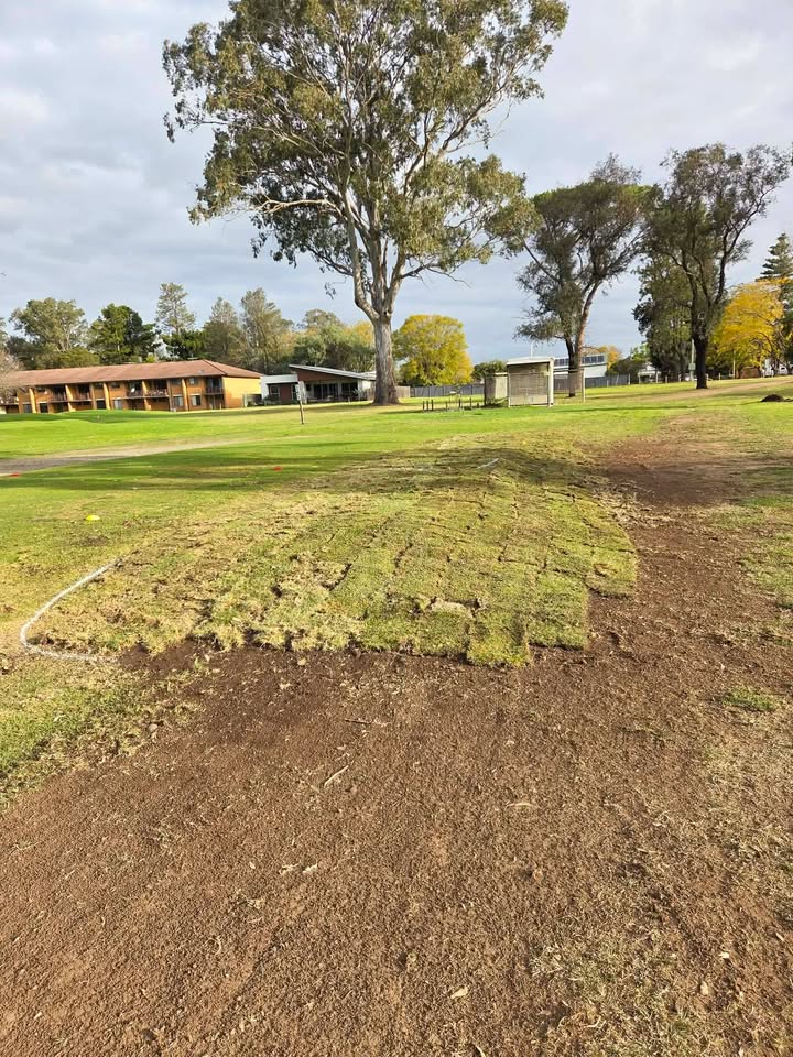 Featured image for “5th Tee Upgrade by Volunteers at Singleton Golf Club”