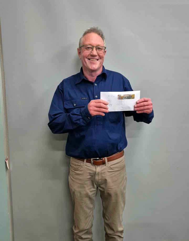 Featured image for “Andrew Harrison Wins $3,000 Putt For Cash at Singleton Golf Club”